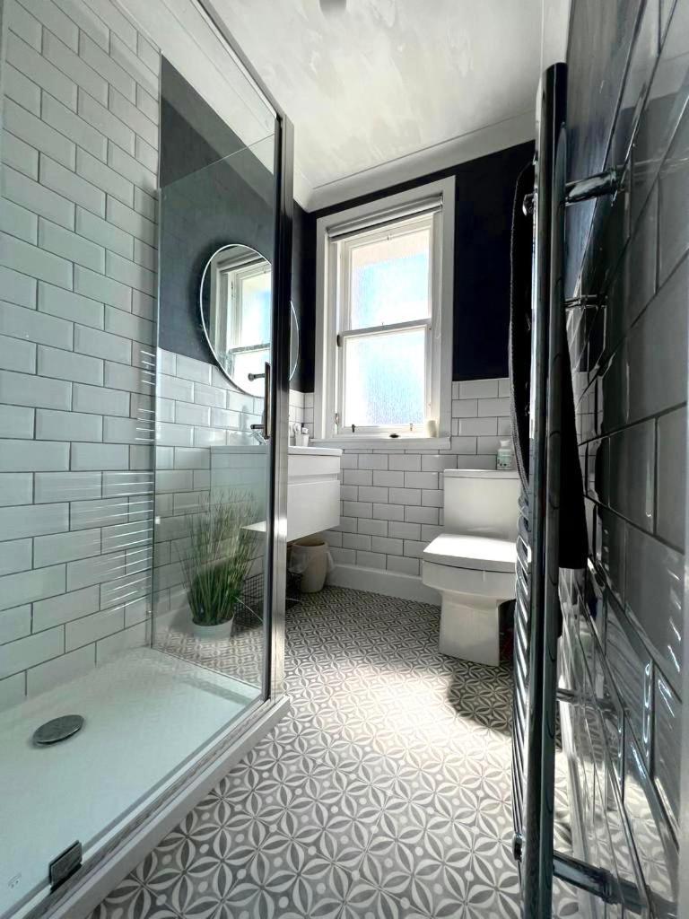 Modern 2-Bed Flat In Town Centre Apartman Oban Kültér fotó